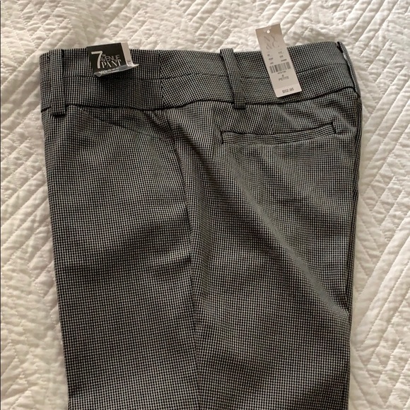 Shoes - Picture 3 of 6